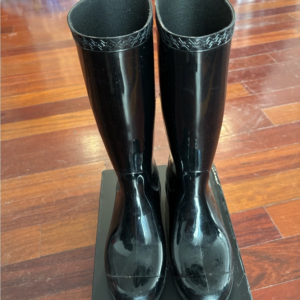 Black Rain Boots
